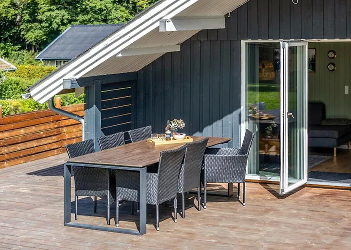 2 Bedroom Beautiful In *